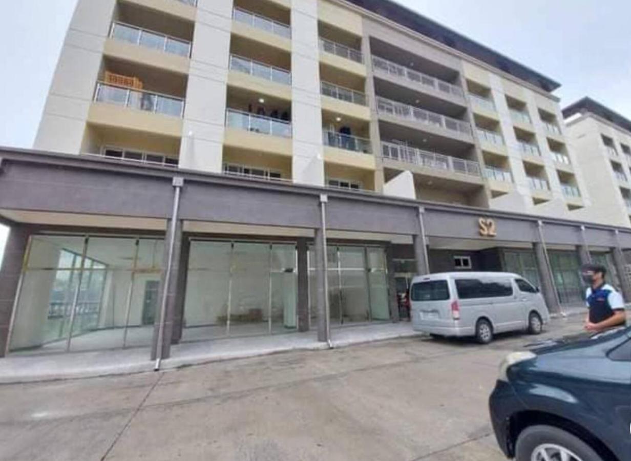 Spacious Luxury Condo W/ Kitchen Beside Hilton Clark D'Heights Angeles Exterior foto